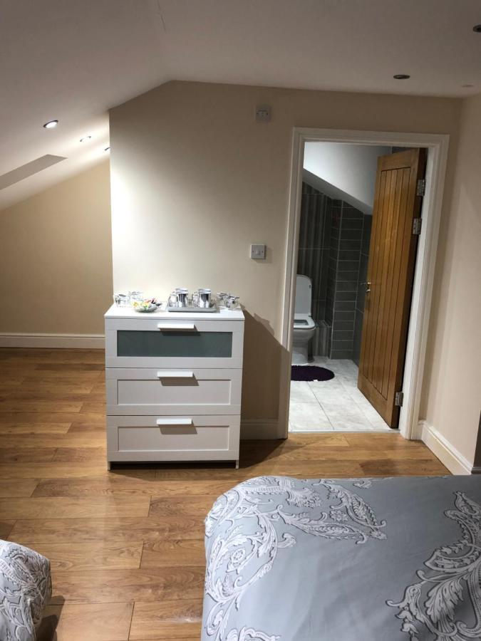 Big Room Rusholme With Tv And Private Bathroom-Parking&Wifi 맨체스터 외부 사진