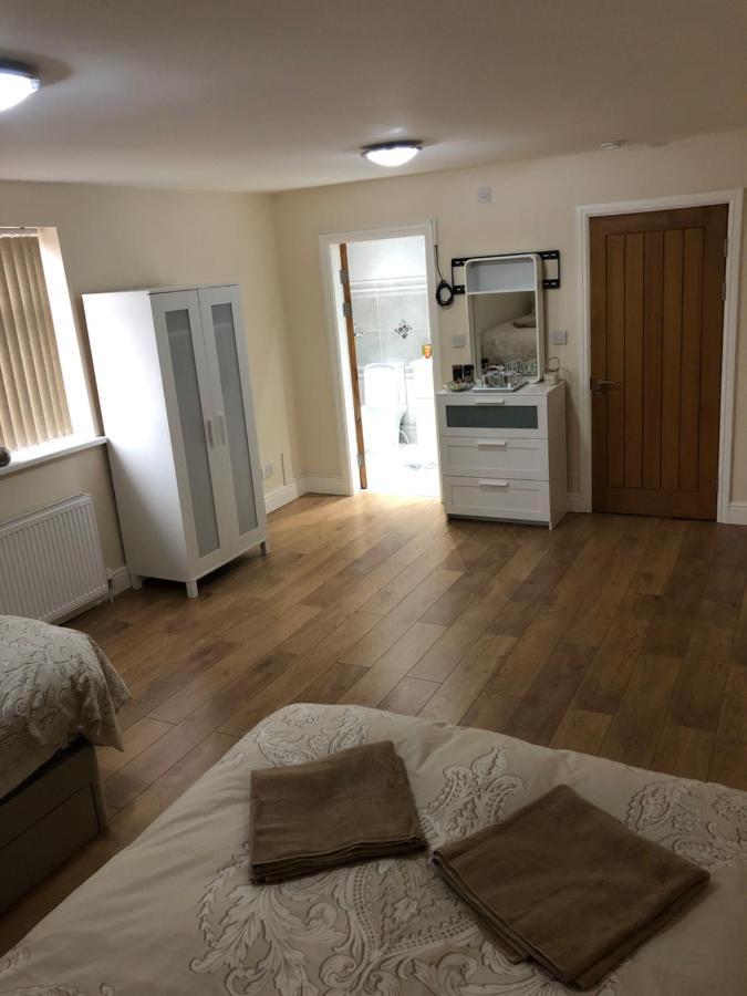 Big Room Rusholme With Tv And Private Bathroom-Parking&Wifi 맨체스터 외부 사진