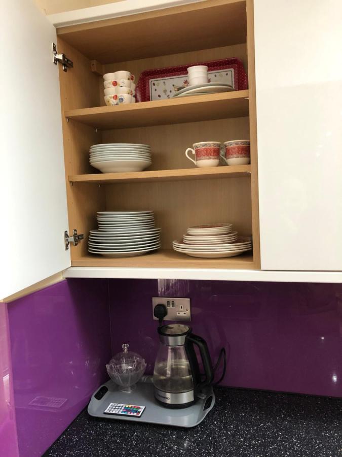 Big Room Rusholme With Tv And Private Bathroom-Parking&Wifi 맨체스터 외부 사진