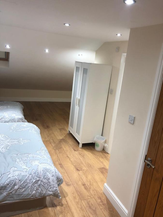 Big Room Rusholme With Tv And Private Bathroom-Parking&Wifi 맨체스터 외부 사진