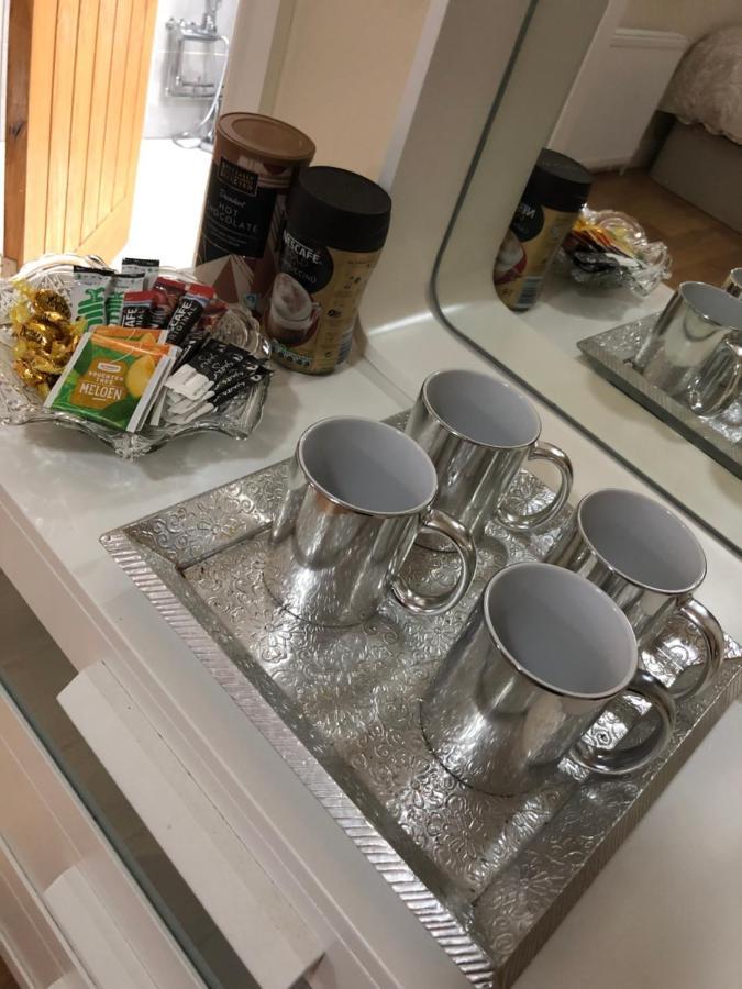 Big Room Rusholme With Tv And Private Bathroom-Parking&Wifi 맨체스터 외부 사진