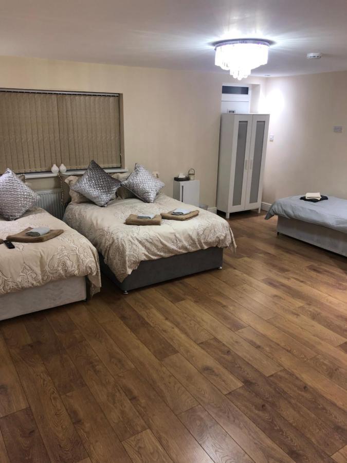 Big Room Rusholme With Tv And Private Bathroom-Parking&Wifi 맨체스터 외부 사진