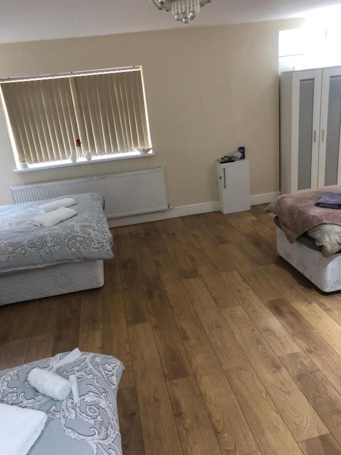 Big Room Rusholme With Tv And Private Bathroom-Parking&Wifi 맨체스터 외부 사진